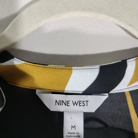 Women's Nine West Button Front Ruffle Hem Dress - Picture 6 of 7